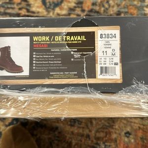 NIB size 11 men’s mesabi Irish setter logger boot